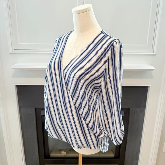 West Kei Blue & White Striped Surplce Wrap Blouse 💙 – Size Medium  ✨ - Picture 2 of 11